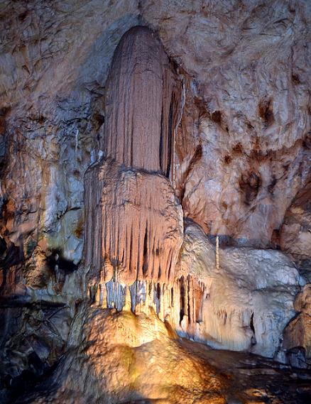 Pestera Ursilor - Galeria Emil Racovita- Draperia cu ciucuri sau cascada